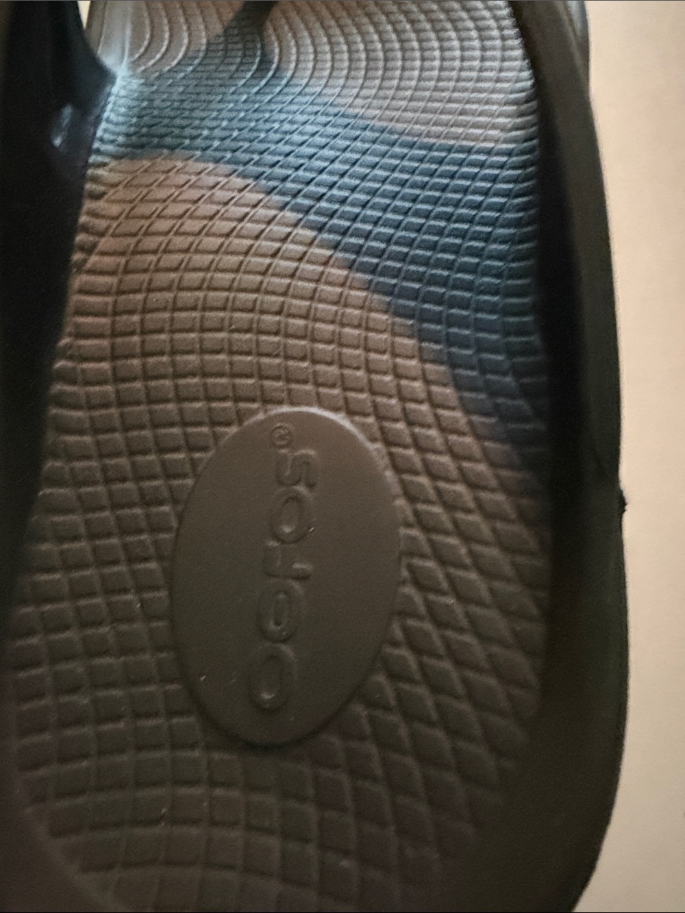 OOFOS sandals - Picture 2 of 3